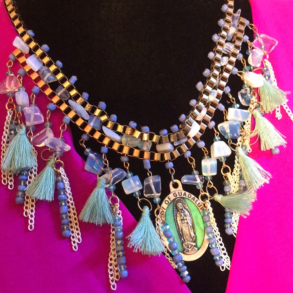 Necklace - Picture 2 of 3